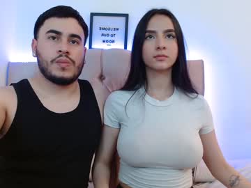 couple XXX Live Cams with moonbrunettee