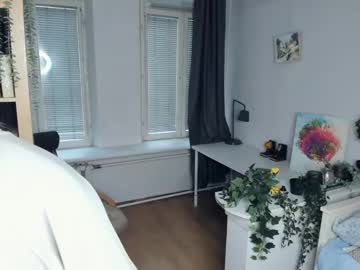 girl XXX Live Cams with rave_the_love