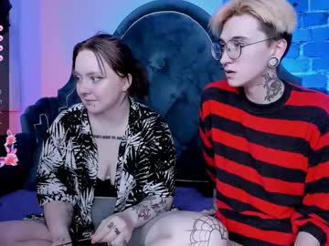 couple XXX Live Cams with shypreettygirl