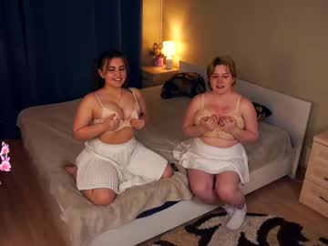 couple XXX Live Cams with wandagoodhartf