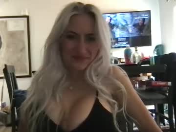 girl XXX Live Cams with kinziemcbride