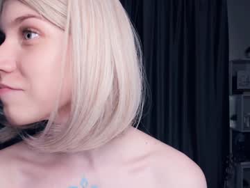 girl XXX Live Cams with shiny_cute